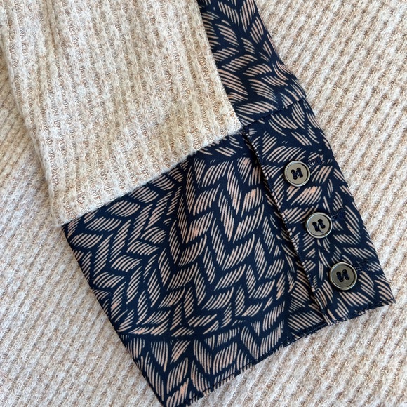 Les Serein Mixed Media Top - Picture 6 of 7